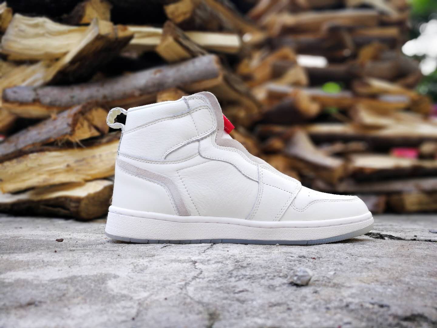 Women Air Jordan 1 Retro High Zip All White Shoes - Click Image to Close